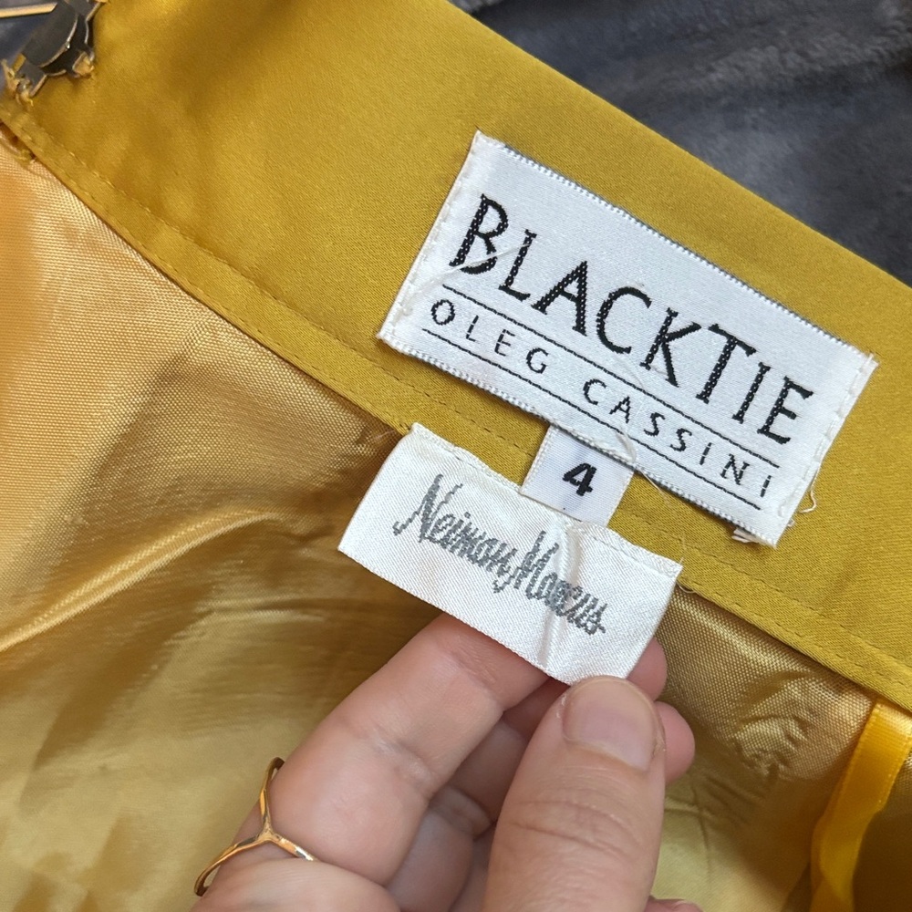 Oleg Cassini Mustard A-Line Skirt - Picture 5 of 5